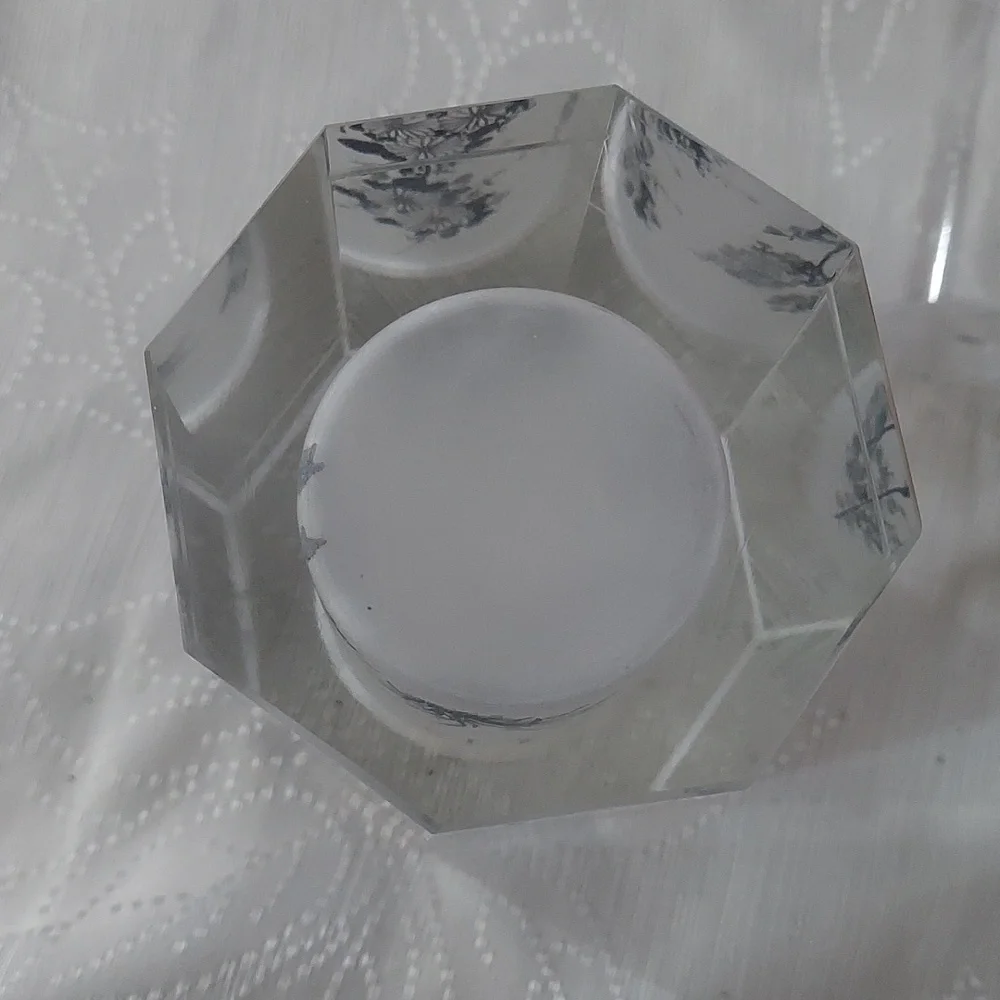 Chinese Reverse-painted Vase